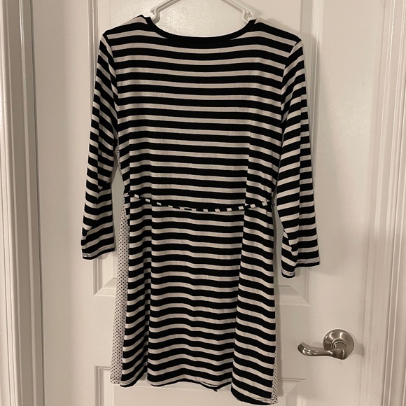 Motherhood Maternity tunic top size XL - Picture 2 of 3